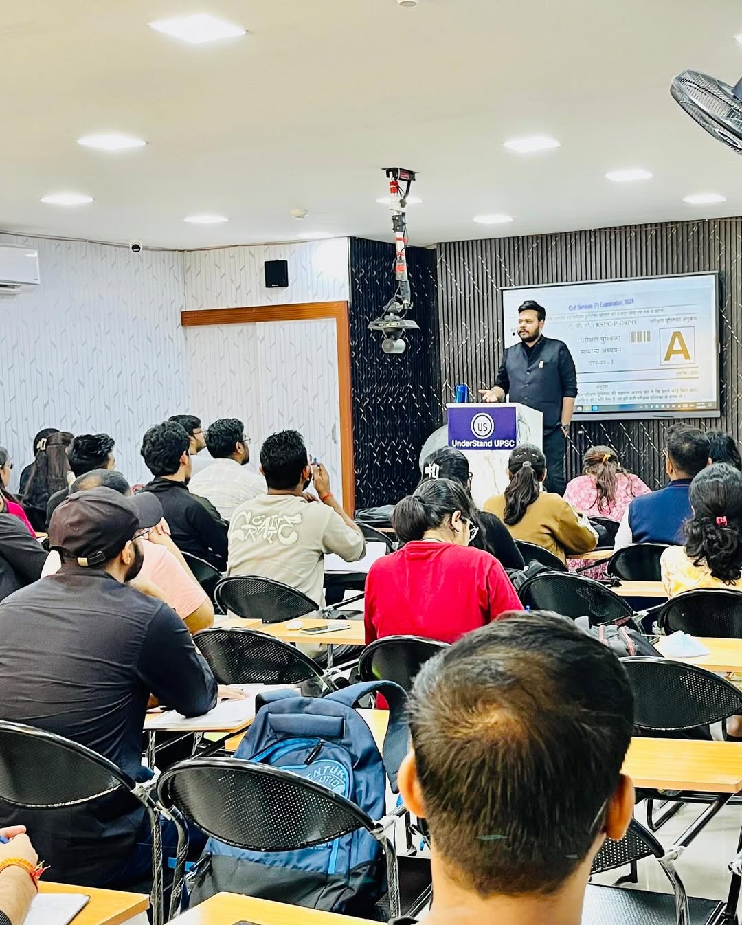 Interacting with hundreds of budding aspirants at the first offline classroom of “US” made me re